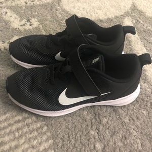 GUC! Kid’s Black Nike Downshifter Shoe Size 2Y